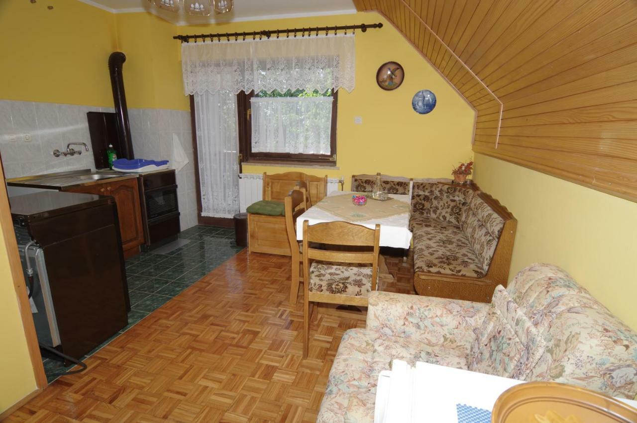 Guest House Sveti Marko Gacka 오토칵 외부 사진